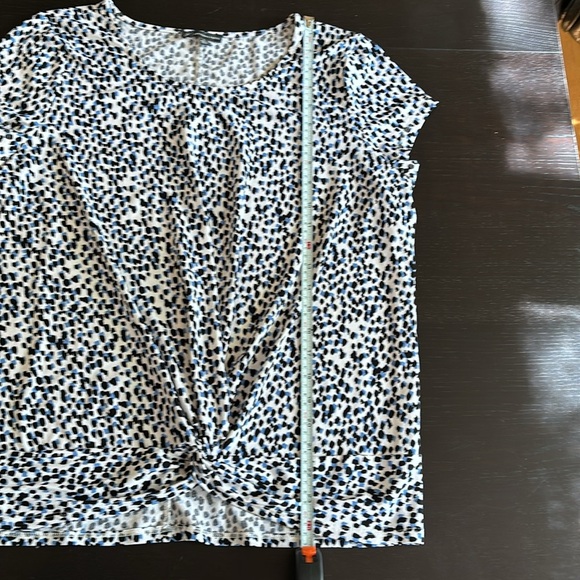 ADRIANNA PAPELL twist top light weight easy wash and wear for formal or casual L - Picture 6 of 9